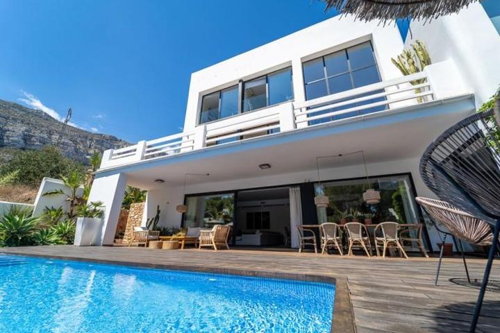 Chalet en venta en Denia, Montgó photo 0