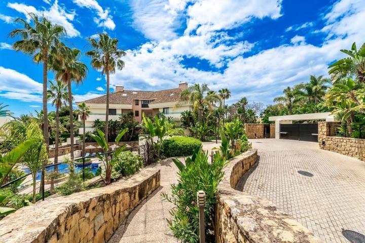 Piso en venta en Marbella, Marbella photo 0