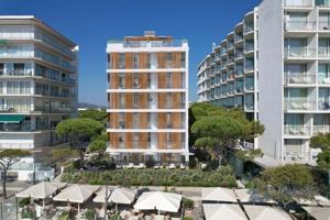 Piso en venta en Castell-Platja d'Aro, Castell-Platja d'Aro photo 0