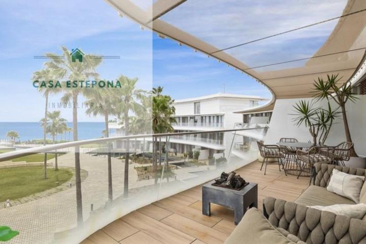 Piso en venta en Estepona, Playa photo 0