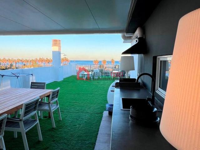 Adosada en venta en Valencia, El Cabanyal-El Canyamelar photo 0