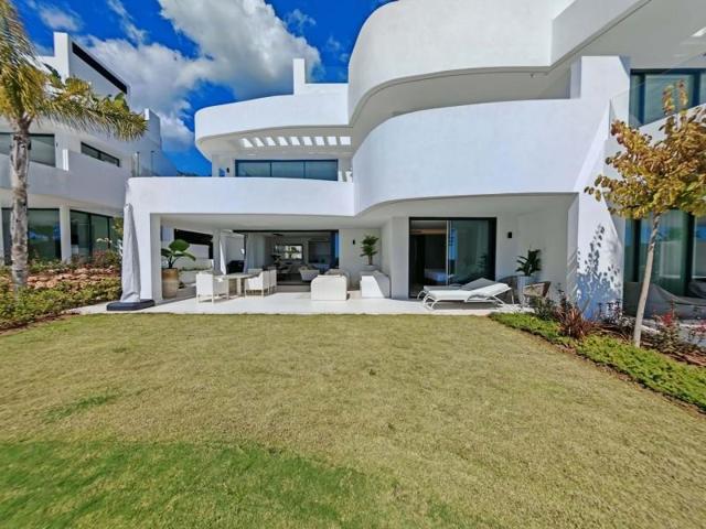 Piso en venta en Marbella, Marbella photo 0