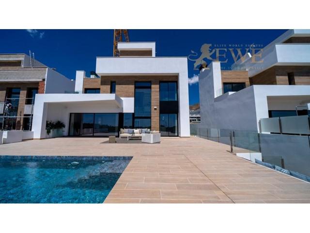 Chalet en venta en Finestrat photo 0