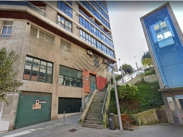Local comercial en venta en Vigo, Pizarro photo 0