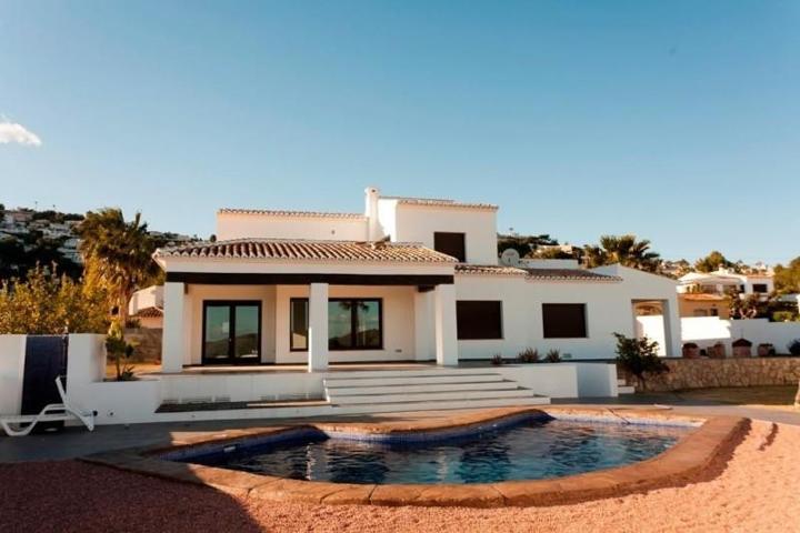Chalet en venta en Moraira, Pla del mar photo 0