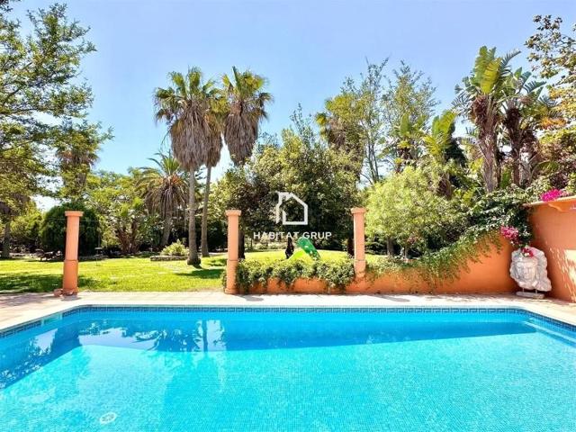 Casa con terreno en venta en Sant Lluís photo 0