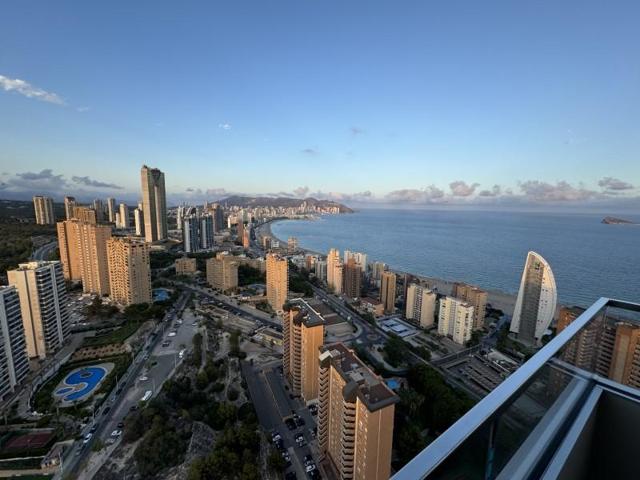 Apartamento en venta en Benidorm photo 0