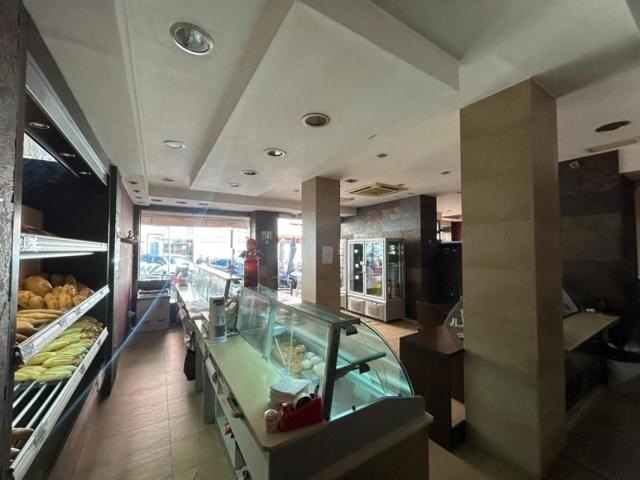 Local comercial en venta en Marbella, Marbella photo 0