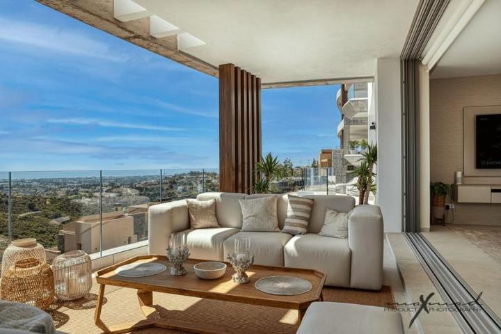 Atico Duplex en venta en Benahavís, Costa del Sol photo 0