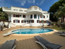 Chalet en venta en Alcalà de Xivert, Playa de las Fuentes photo 0