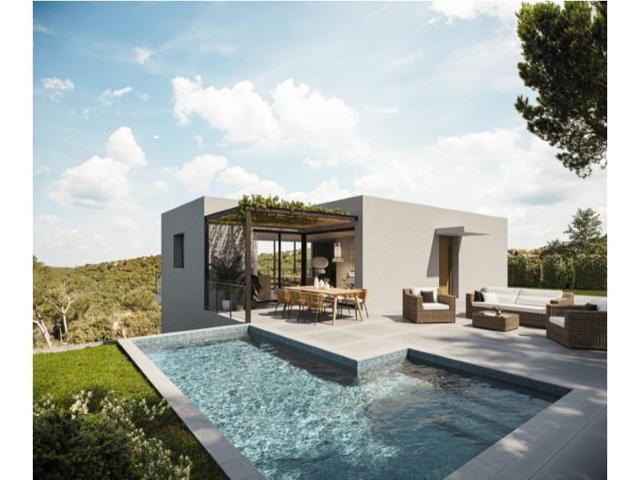 Chalet en venta en Begur photo 0