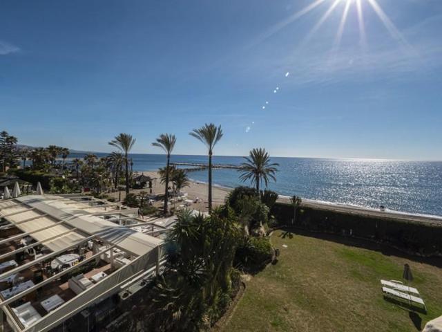 Apartamento en venta en Marbella, Puerto - Puerto Banús photo 0