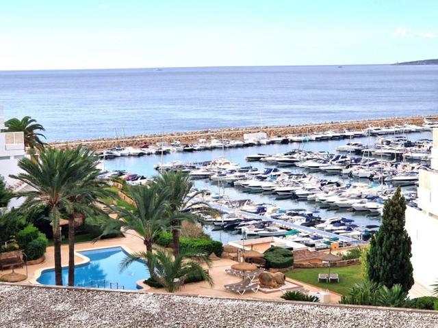 Piso en venta en Calvia photo 0