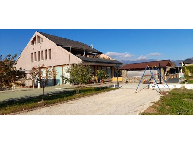 Chalet en venta en Montferrer i Castellbò photo 0