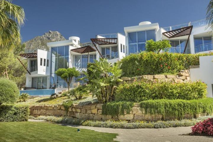 Casas de pueblo en venta en Marbella, Marbella Golden Mile - Meisho Hills photo 0