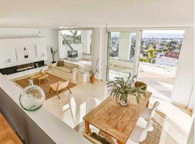 Casa con terreno en venta en Sitges photo 0