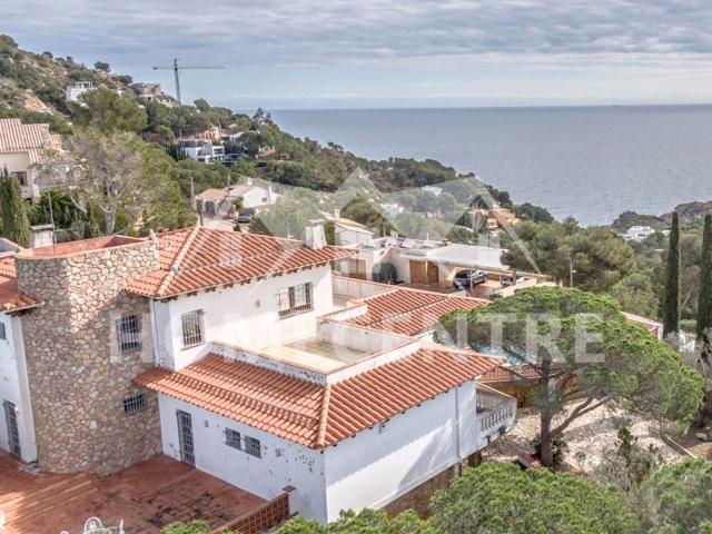 Casa en venta en Begur photo 0