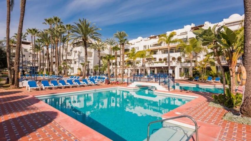 Apartamento en venta en Marbella, Puerto Banus photo 0