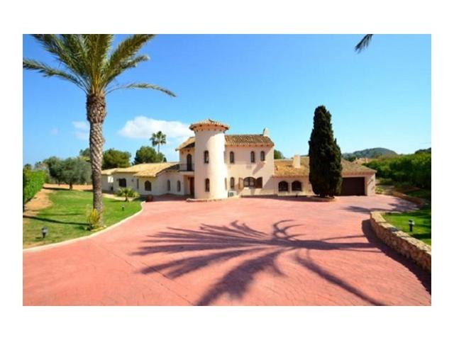 Chalet en venta en Cartagena, La Manga Club-Atamaría photo 0