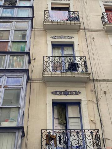 Edificio en venta en Bilbao, Bilbao photo 0