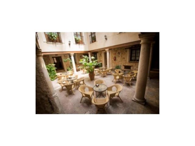 Edificio en venta en Chillarón de Cuenca photo 0