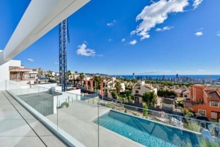 Chalet en venta en Finestrat, Sierra Cortina photo 0