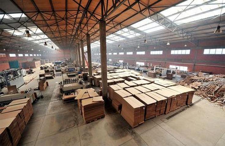 Local comercial en venta en Sant Boi de Llobregat photo 0