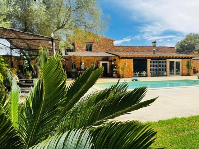 Chalet en venta en Santa Eugènia, Santa Eugenia photo 0