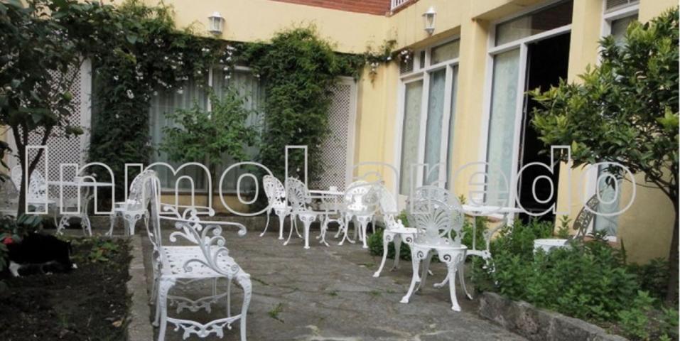 Local comercial en venta en Laredo, Centro photo 0