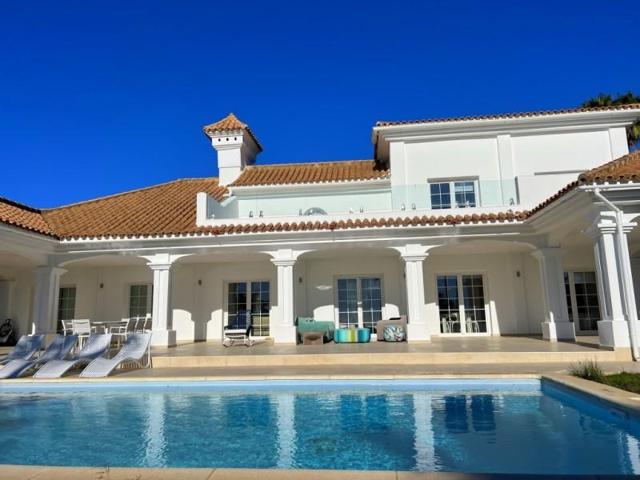 Chalet en venta en San Roque, Alcaidesa photo 0