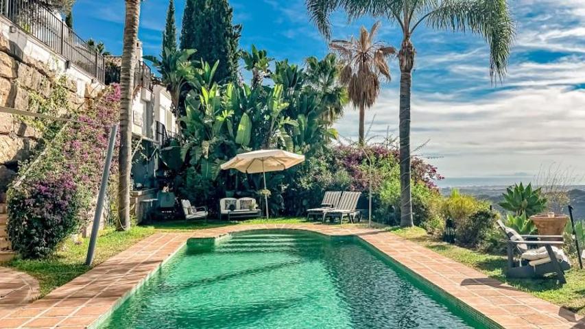 Chalet en venta en Istán, Istán photo 0