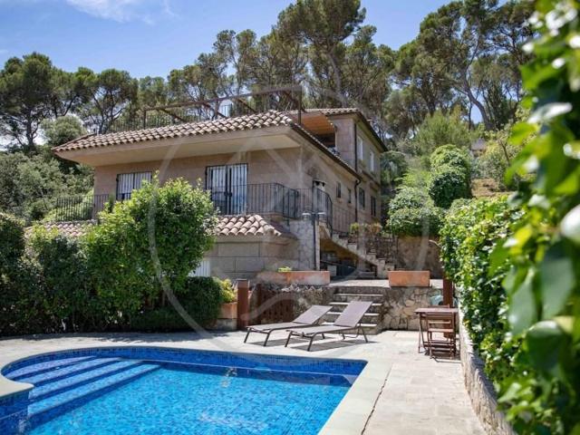 Chalet en venta en Calonge photo 0