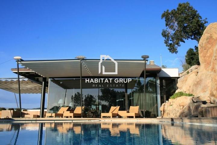 Chalet en venta en Lloret de Mar photo 0