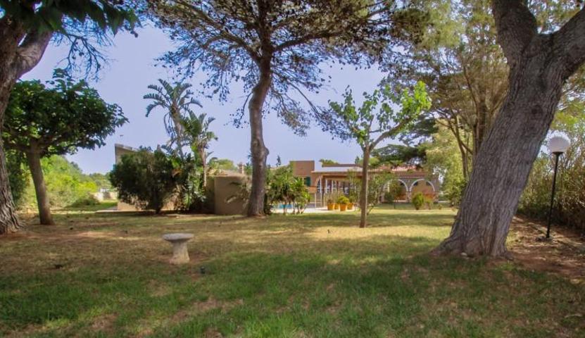 Casa con terreno en venta en Ciutadella de Menorca photo 0