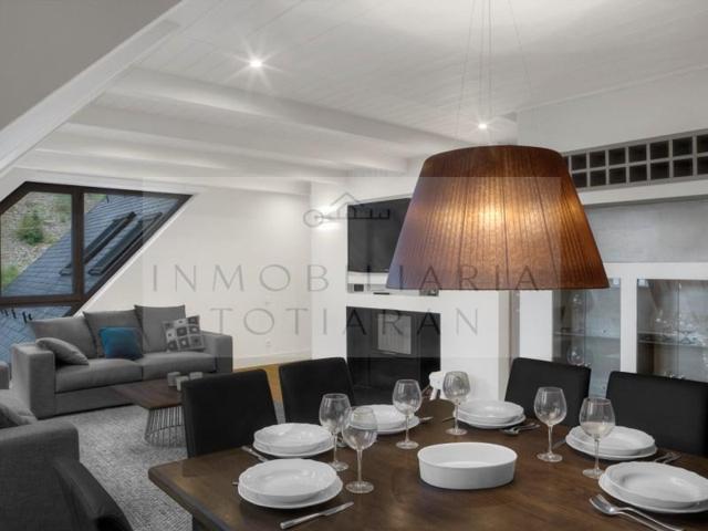 Aticos en venta en Naut Aran photo 0