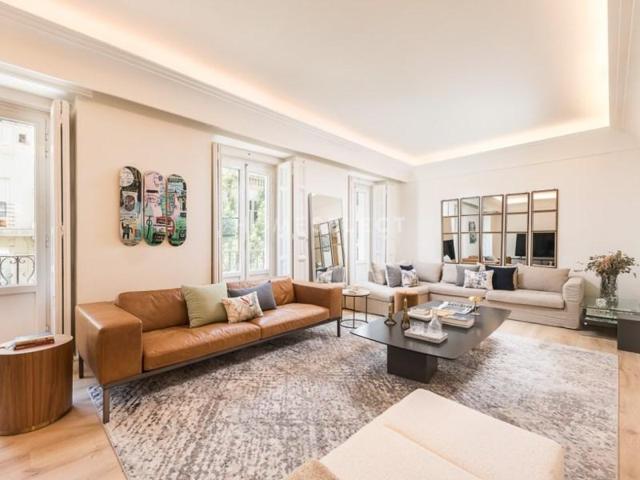 Piso en venta en Madrid photo 0
