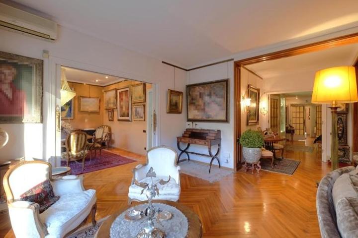 Apartamento en venta en Barcelona photo 0