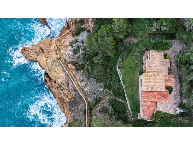 Chalet en venta en Begur photo 0