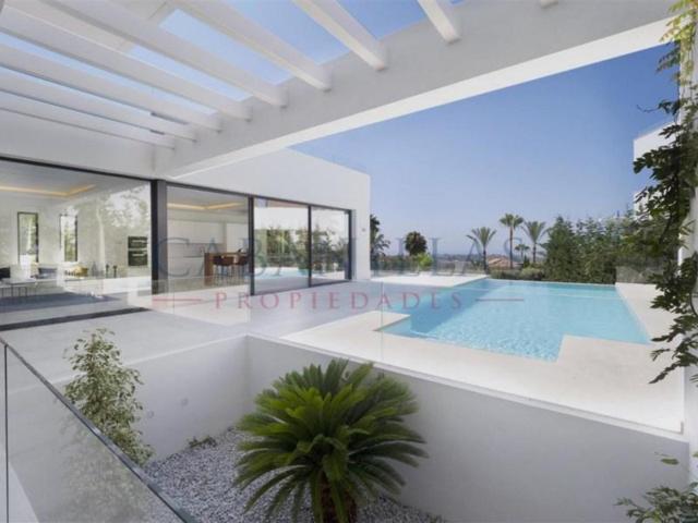 Chalet en venta en Benahavís photo 0