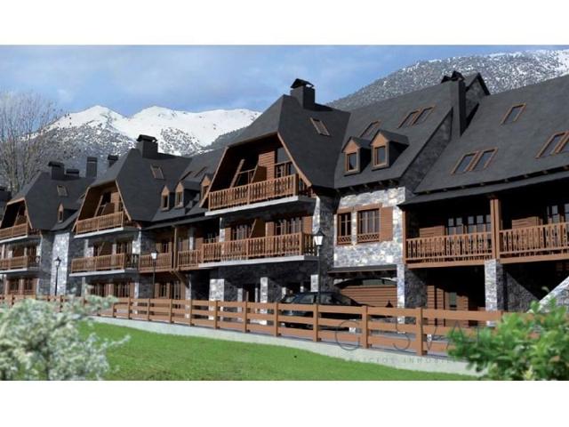 Terreno en venta en Vielha e Mijaran photo 0