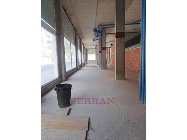 Oficina en venta en Sabadell photo 0