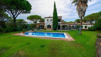 Chalet en venta en Santa Cristina d'Aro, Santa Cristina d'Aro photo 0