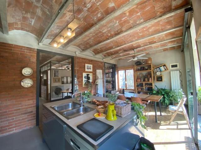 Casa en venta en Girona photo 0