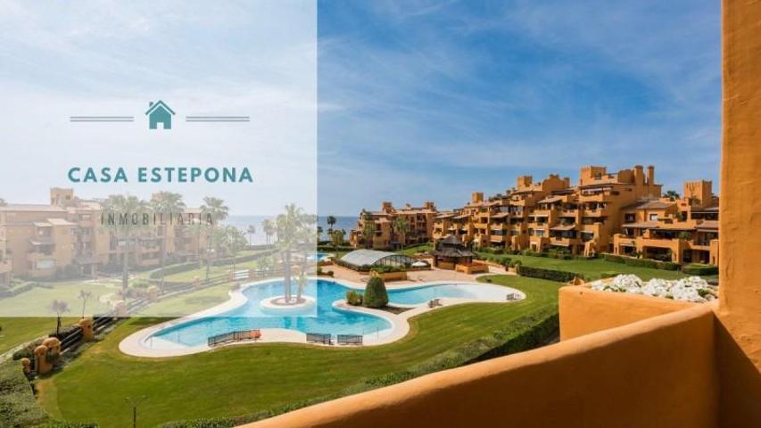 Piso en venta en Estepona, Playa photo 0