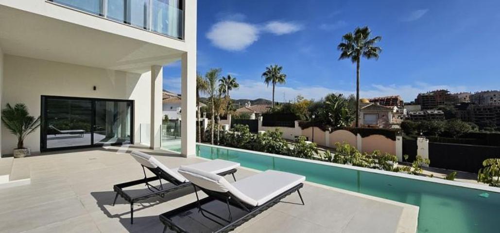 Chalet en venta en Marbella, Marbella Este photo 0