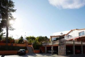 Casa con terreno en venta en Castellví de Rosanes, Castellvi De Rosanes photo 0