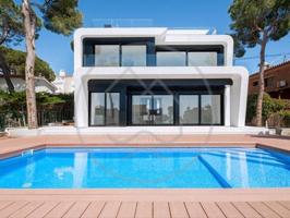 Chalet en venta en Castell-Platja d'Aro photo 0
