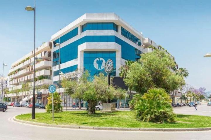 Aticos en venta en Marbella, Puerto - Puerto Banús photo 0