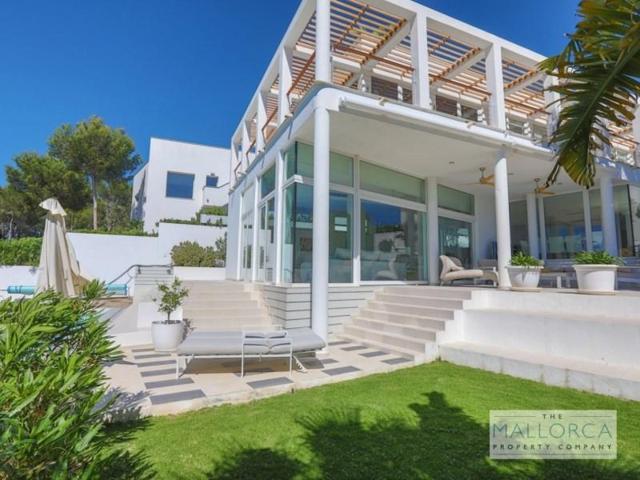 Chalet en venta en Calvia photo 0