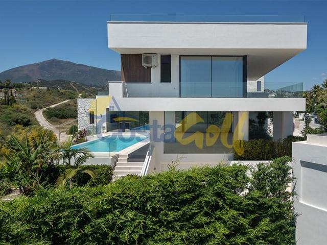 Chalet en venta en Benahavís photo 0